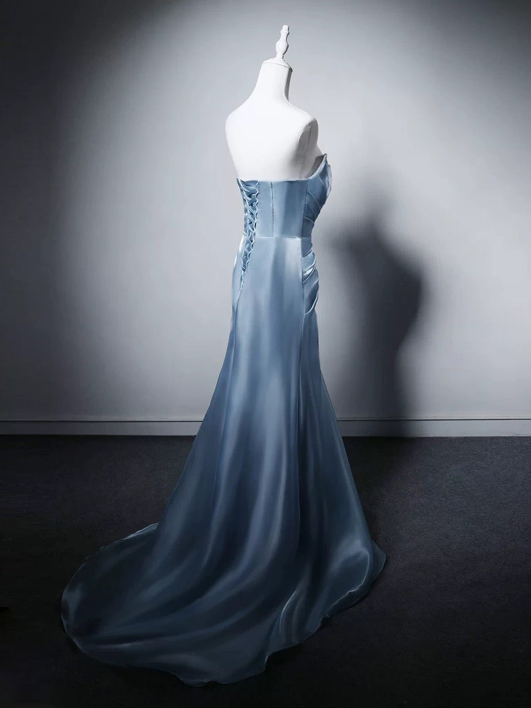 Mermaid Sweetheart Neck Sweep Train Blue Prom Dress with Beads