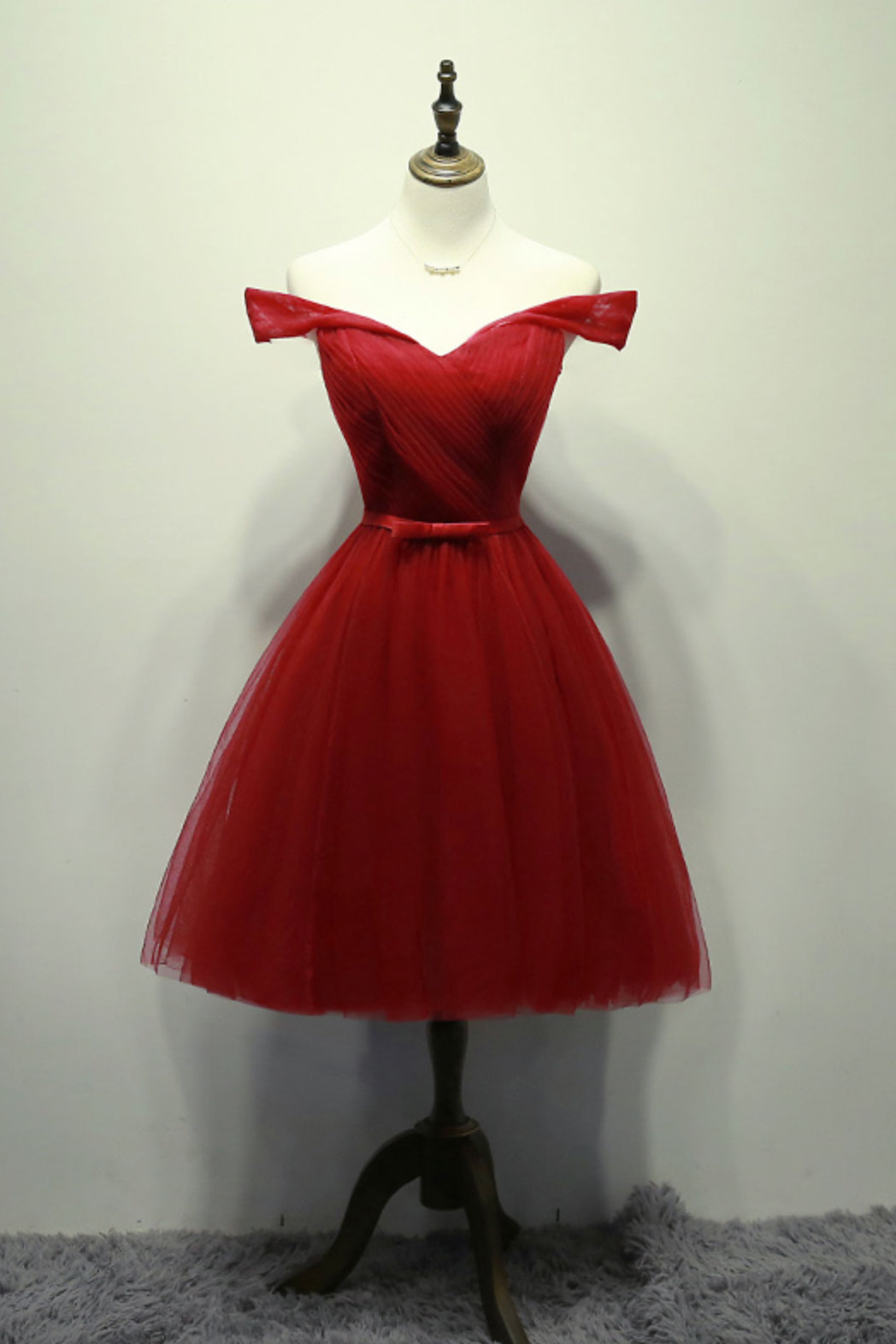 Simple tulle burgundy short prom dress, tulle short bridesmaid dress dresstby Simple tulle burgundy short prom dress, tulle short bridesmaid dress dresstby