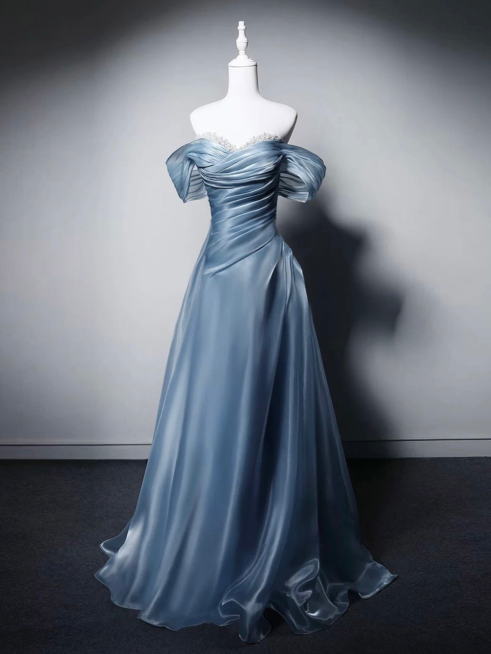 A-Line Sweetheart Neck Organza Floor Length Blue Prom Dress with Beads