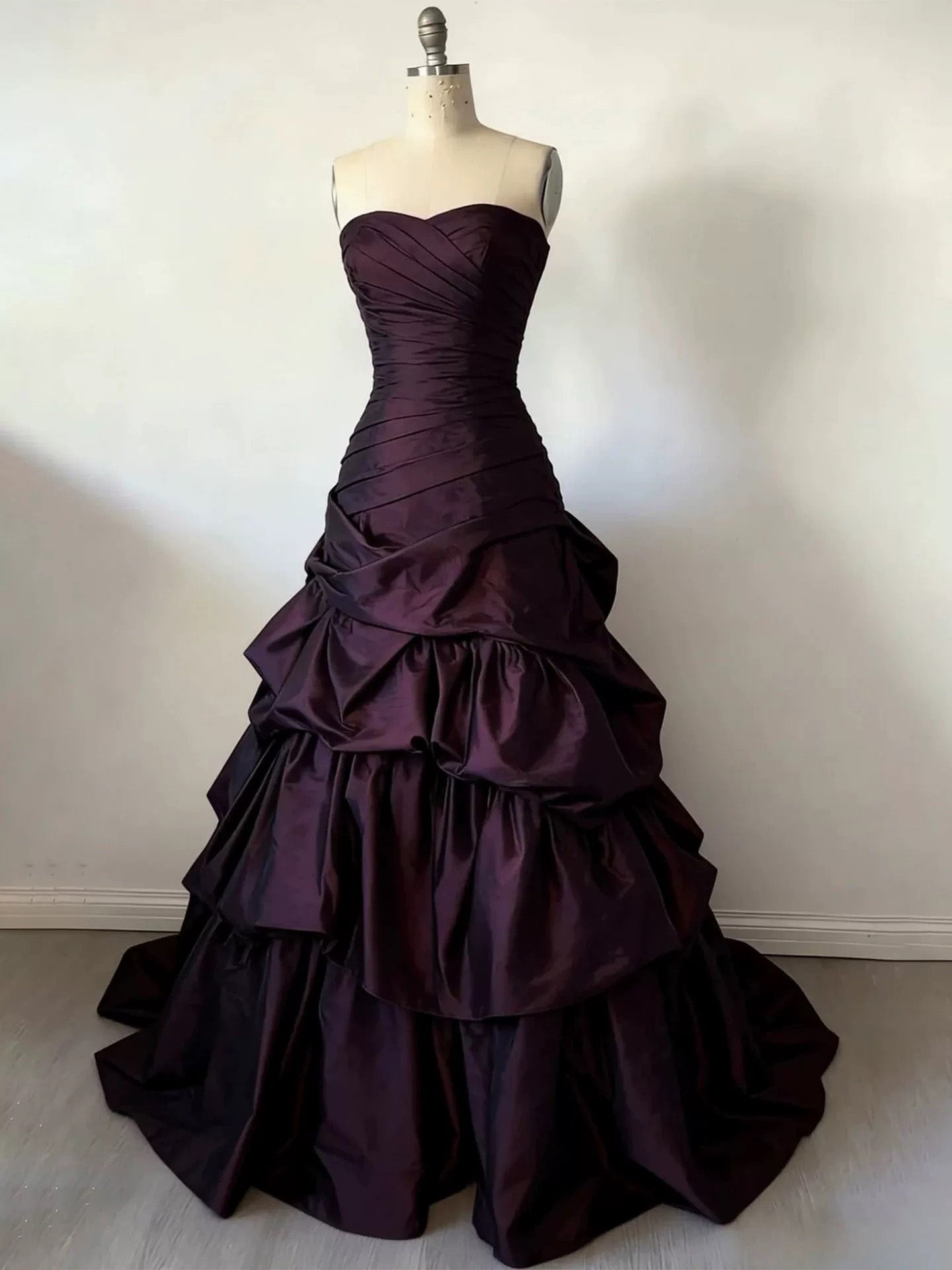 A-Line Sweetheart Taffeta Maroon Long Prom Dress