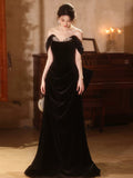 Mermaid Sweetheart Neck Velvet Black Long Prom Dress with Beads