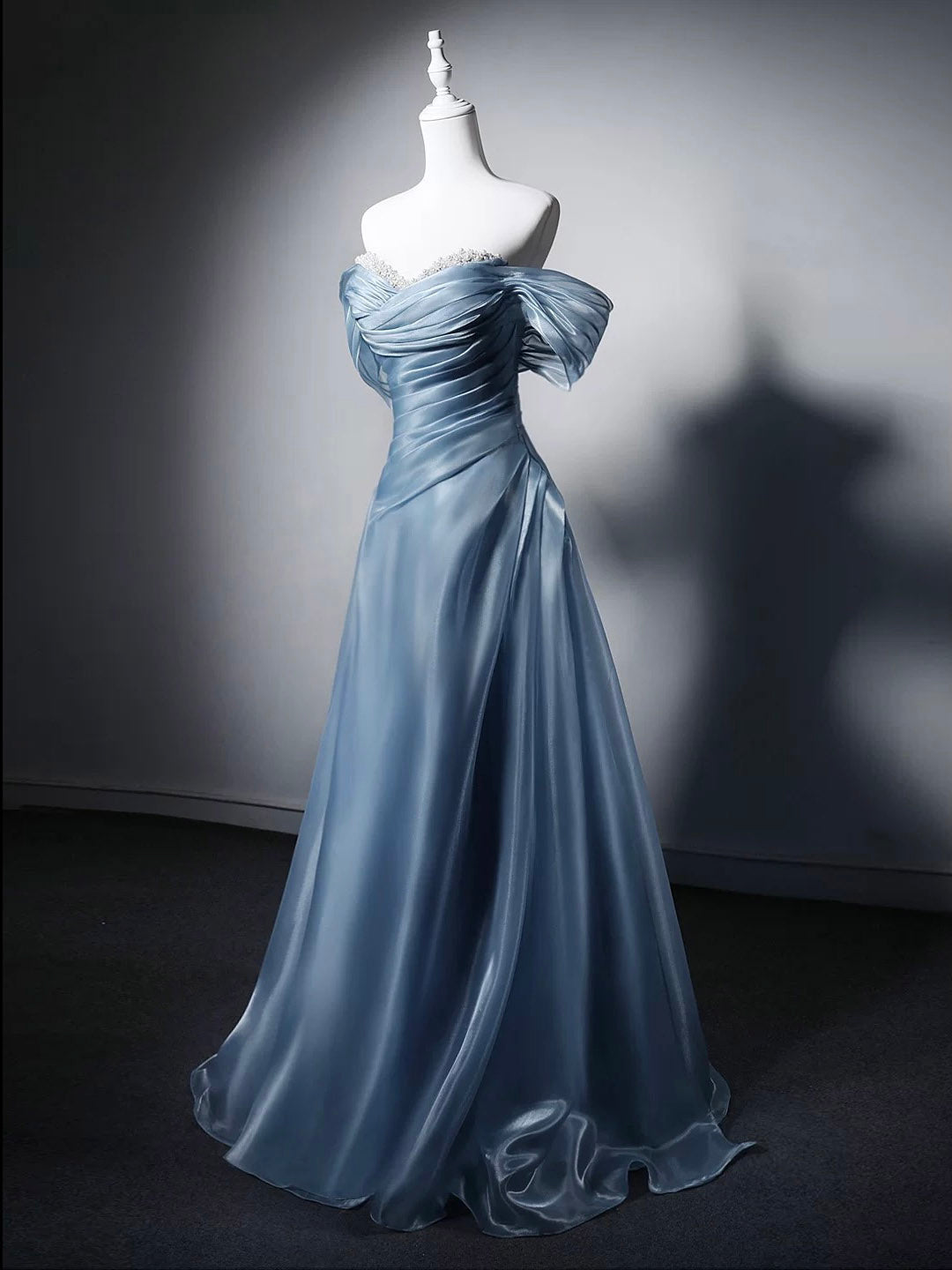 A-Line Sweetheart Neck Organza Floor Length Blue Prom Dress with Beads