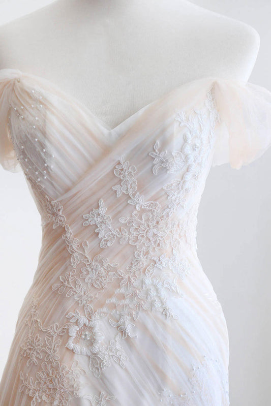 Unique sweetheart neck tulle lace applique mermaid long prom dress