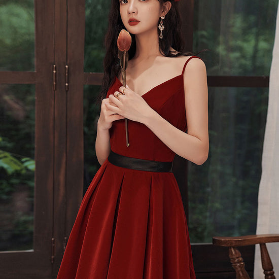 Burgundy velvet v neck short prom dress, burgundy homecoming dress   dresstby