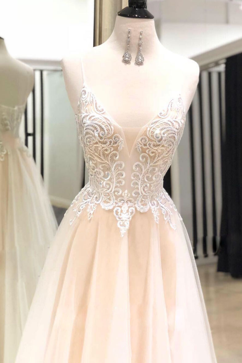 Light champagne sweetheart neck tulle lace long prom dress