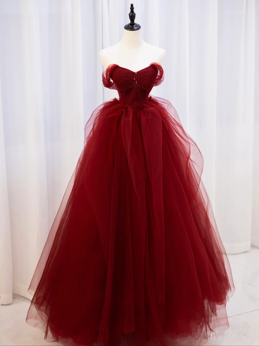 Burgundy sweetheart neck tulle lace beads long prom dress burgundy eve dresstby Burgundy sweetheart neck tulle lace beads long prom dress burgundy eve dresstby