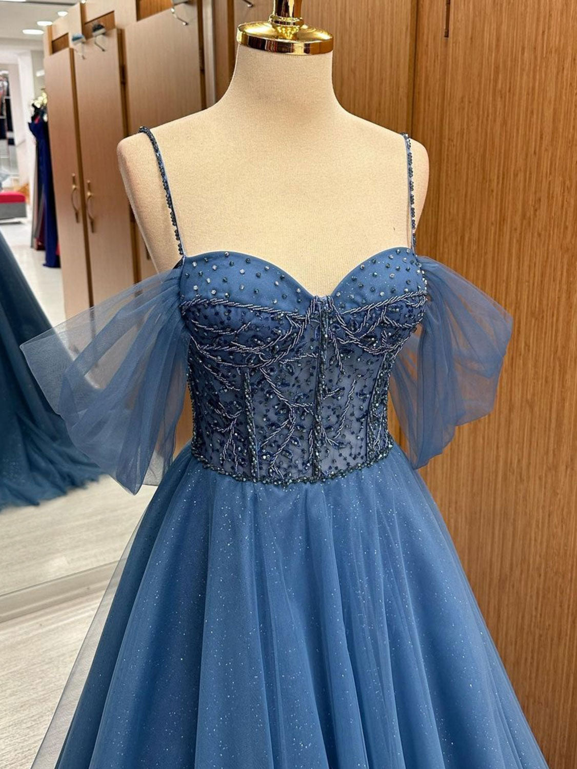 A-Line Sweetheart Neck Beading Tulle Blue Long Prom Dress