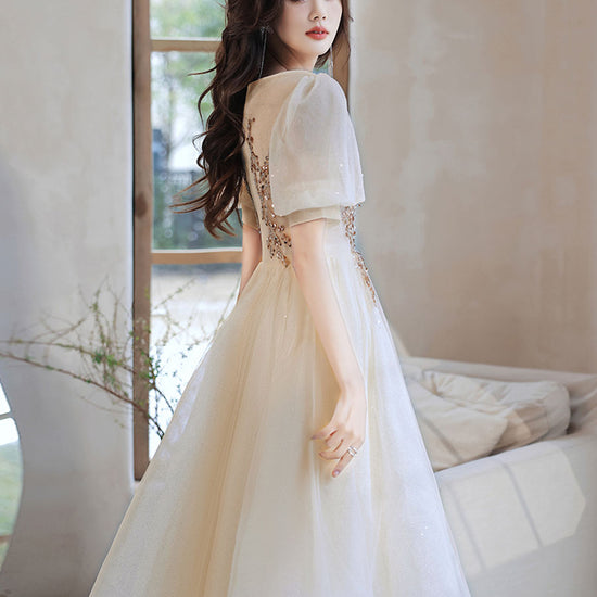 champagne colored short homecoming dresses Zapaka Women Champagne Cocktail Dress Cute A Line Sweetheart Short Homecoming Dress, Champagne / US14